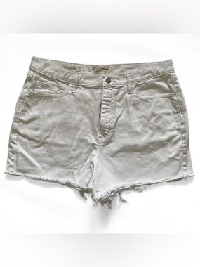 Universal Thread 10 R White Distress Boyfriend Shorts